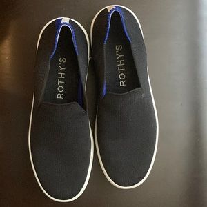 Black Rothy’s size 8.5